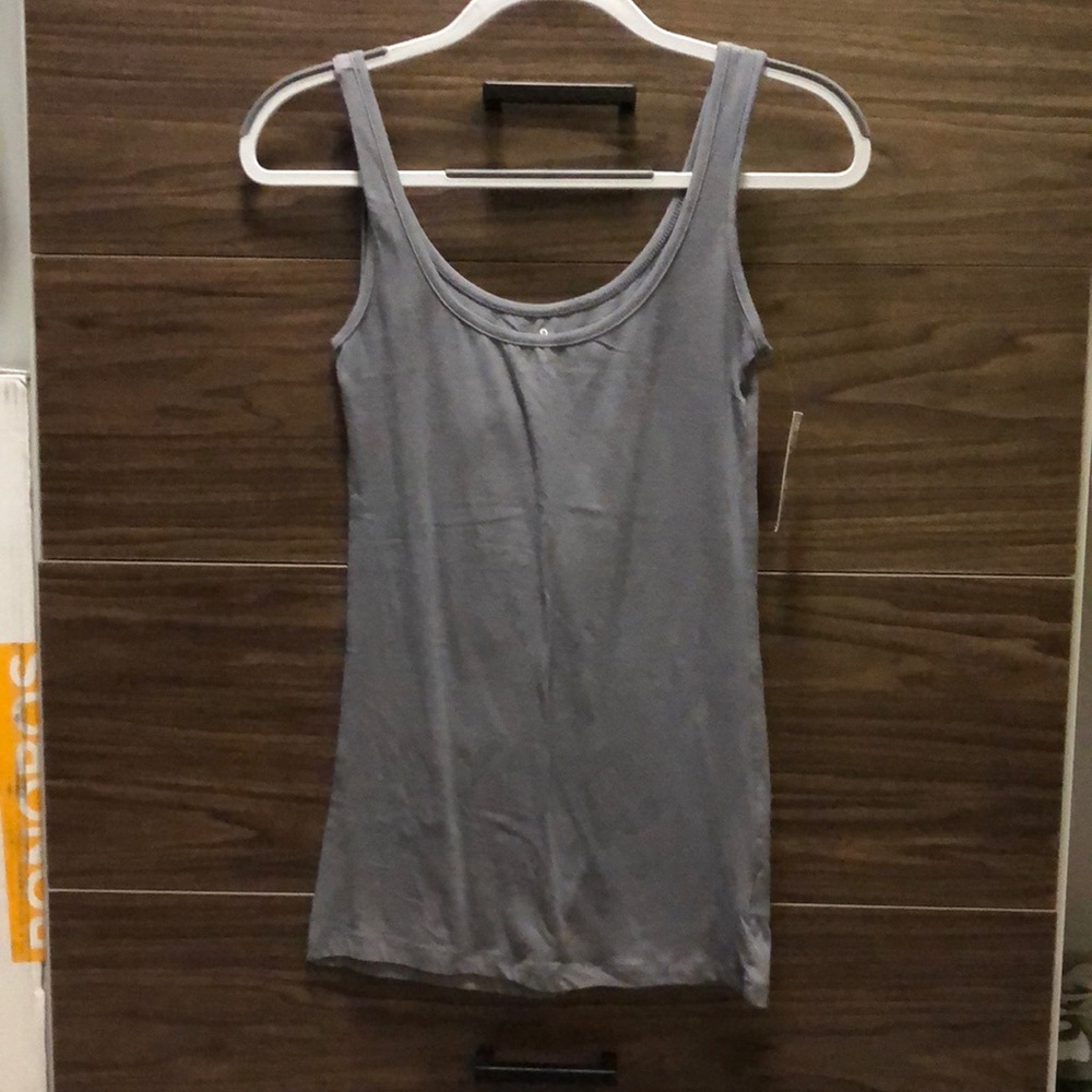 Gray tank top